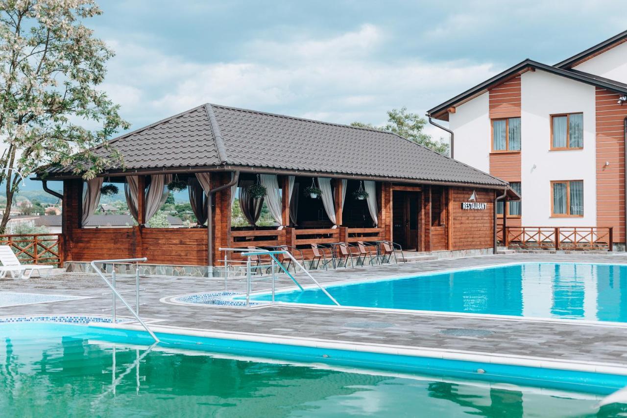 Sofion Hotel&Resort Solotvyno Eksteriør bilde