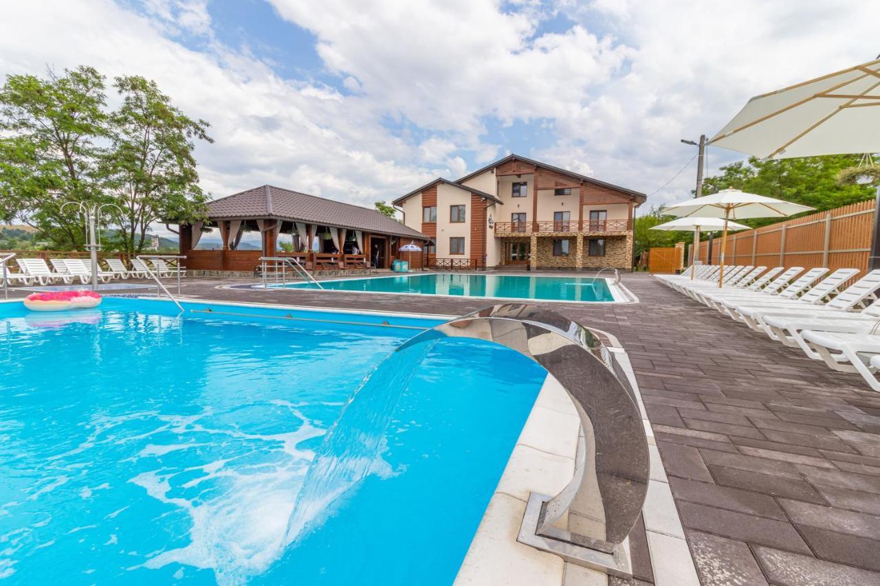 Sofion Hotel&Resort Solotvyno Eksteriør bilde
